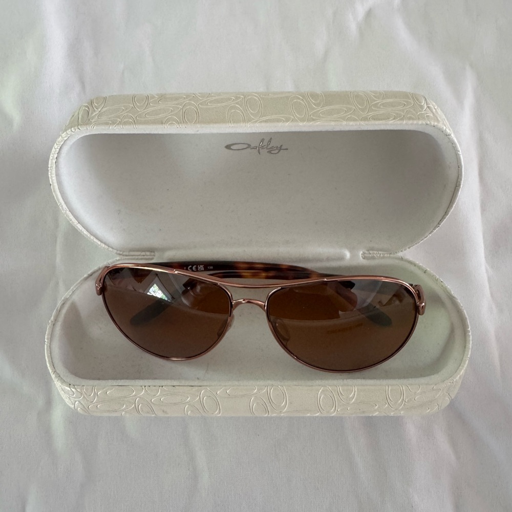 Oakley Feedback Copper Aviator Sunglasses with Case